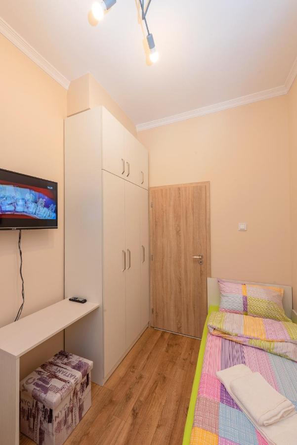 Downtown Apartment Бургас Экстерьер фото