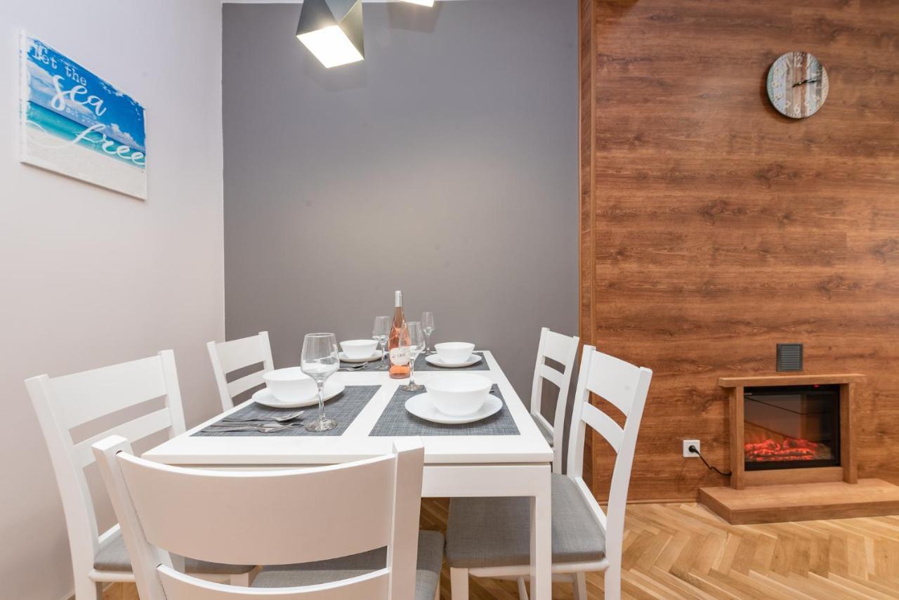 Downtown Apartment Бургас Экстерьер фото