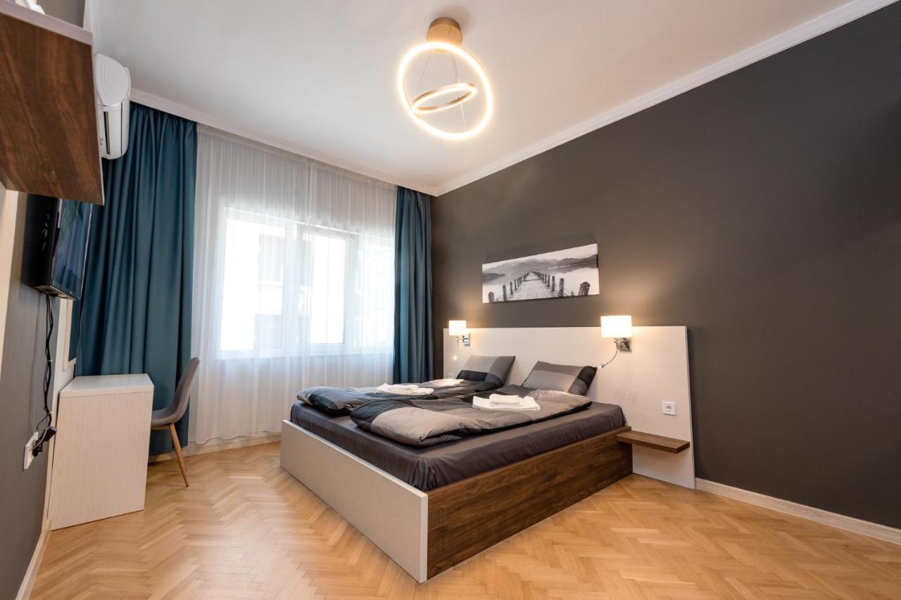 Downtown Apartment Бургас Экстерьер фото